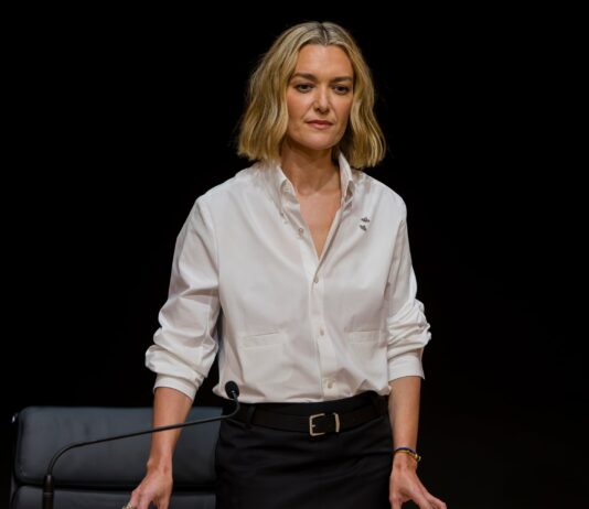 Inditex promete invertir “todo lo necesario” en tiendas y logística frente a la “transformación” de la IA