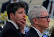 La demanda de Apple contra OpenAI saca a la luz la guerra por los nuevos dispositivos de IA | Economía