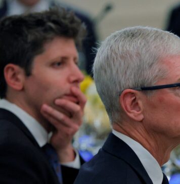 La demanda de Apple contra OpenAI saca a la luz la guerra por los nuevos dispositivos de IA | Economía