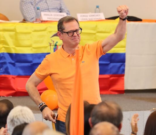 Carlos Rabascall presenta su desafiliación política de la Izquierda Democrática | Política | Noticias