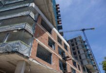 La compra de casas profundiza su caída en mayo con el mayor retroceso en dos años