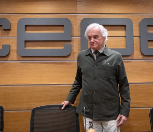 La patronal madrileña destaca el trabajo “positivo” de Garamendi, pero retrasa posicionarse en las elecciones de CEOE