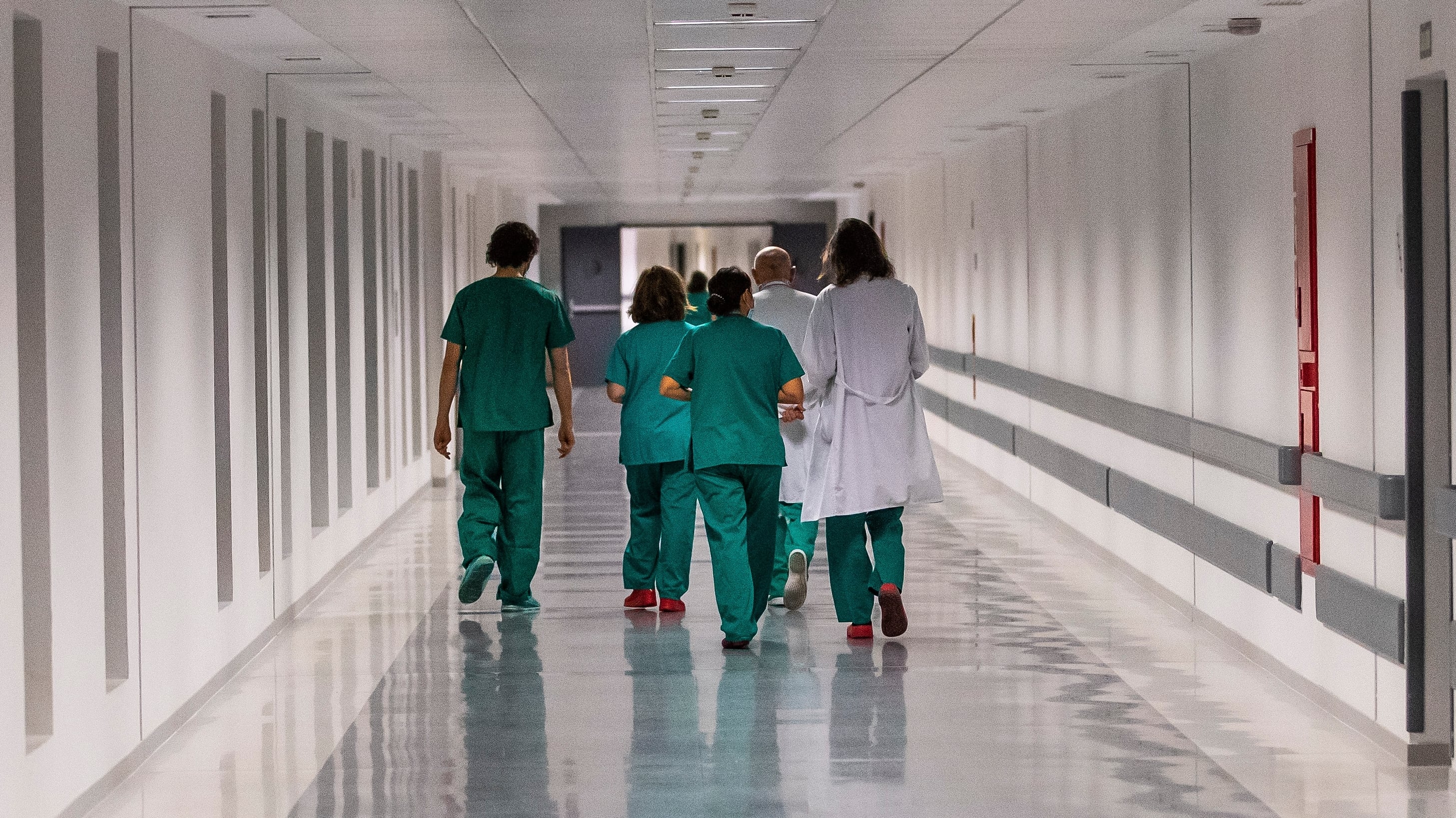 Pasillo del Hospital General Universitario de Toledo, en junio de 2024.
