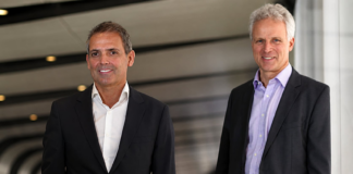 Los dos máximos directivos de Zegona acumulan bonus por 433 millones de euros por la compra de Vodafone