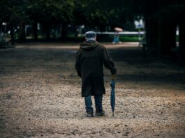 El envejecimiento triplicará en 2050 el déficit entre lo que los ciudadanos aportan y reciben del Estado | Economía