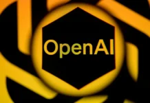 OpenAI prepara un altavoz con IA que aprende de su usuario