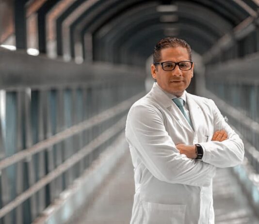 Juan Carlos Aveiga reemplaza a Jaime Bernabé en el Ministerio de Salud | Ecuador | Noticias