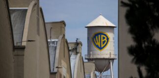 Una jueza bloquea temporalmente el acuerdo entre Paramount y Warner para crear el mayor grupo audiovisual de Estados Unidos