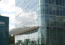 Telefónica pacta con los sindicatos el recorte de 1.100 empleos en Alemania y el cierre de 60 tiendas | Empresas