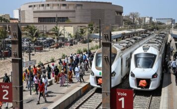 Senegal apuesta por el tren expreso para descongestionar su capital | Carta del corresponsal