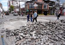 Alcaldes y prefectos podrían ser destituidos si no continúan las obras públicas iniciadas por sus antecesores, según proyecto de ley | Política | Noticias