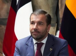 Paúl Desamblanc precandidato a Alcalde de Quito por movimiento Futuro 20 | Política | Noticias
