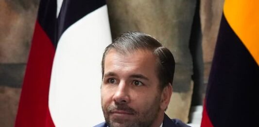 Paúl Desamblanc precandidato a Alcalde de Quito por movimiento Futuro 20 | Política | Noticias